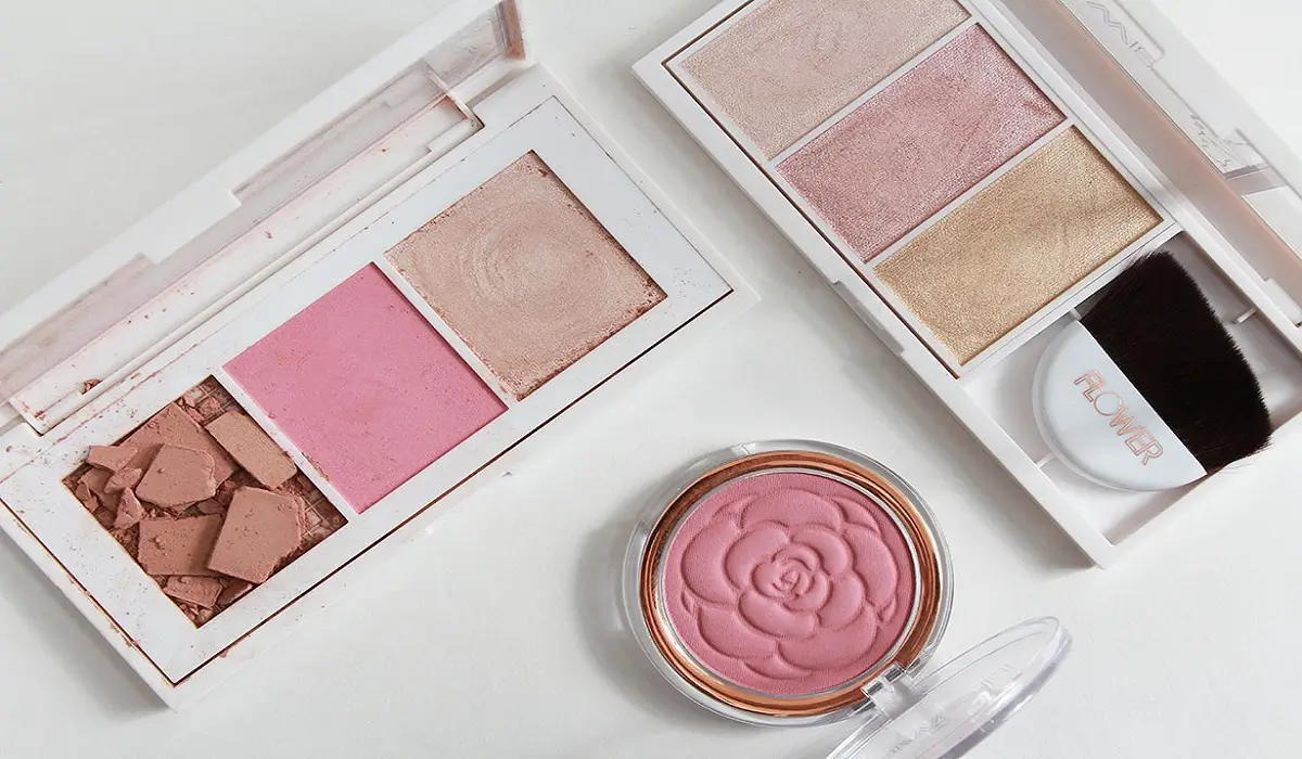 همه چیز درباره پالت آرایشی چندکاره (کانتور، هایلایتر و برنزر) - لیدی کرمگ
