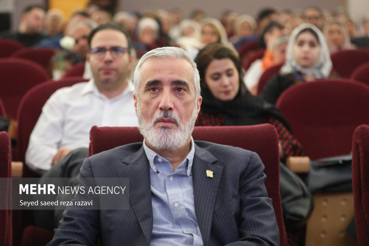 زندگی در انتظار دارو؛ اشک و لبخند بیماران پیوندی در جشن امید